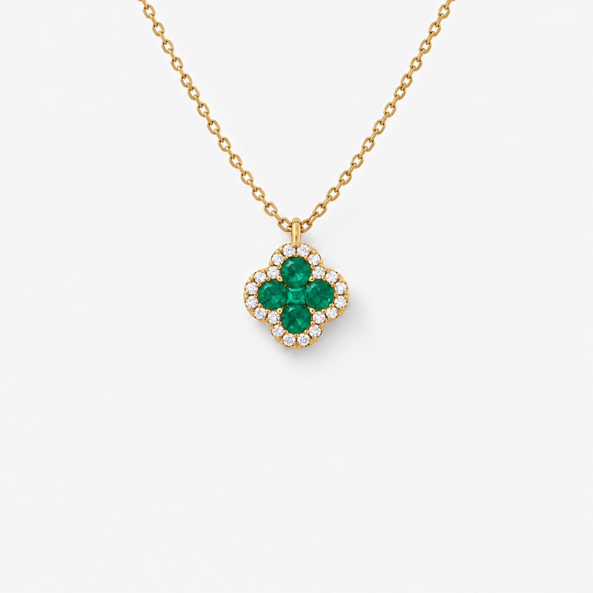 GISELLE Legacy of Elegance Anhänger Halskette Grande mit grüne Smaragde in 18k Gelbgold, Kleeblatt-Motiv