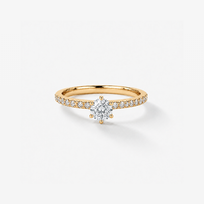 GISELLE PROMISE Round Pavé Verlobungsring in 18k Gelbgold mit natürlichem rundem 0.50ct Diamanten und diamantbesetzter Ringschiene, Frontansicht