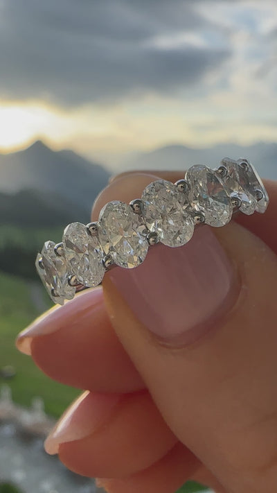 GRANDE FLORENCE - Oval Cut Diamant Eternity Ehering