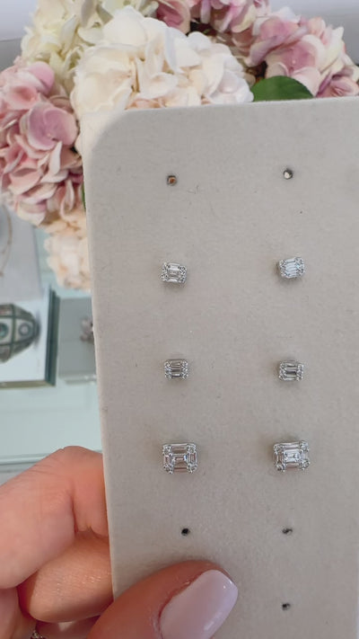 MAYFAIR Diamond Studs