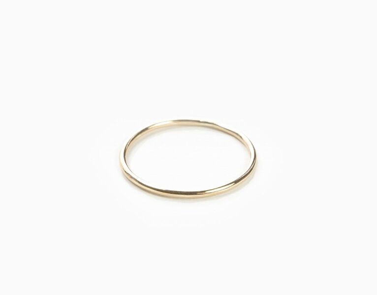 Skinny ring